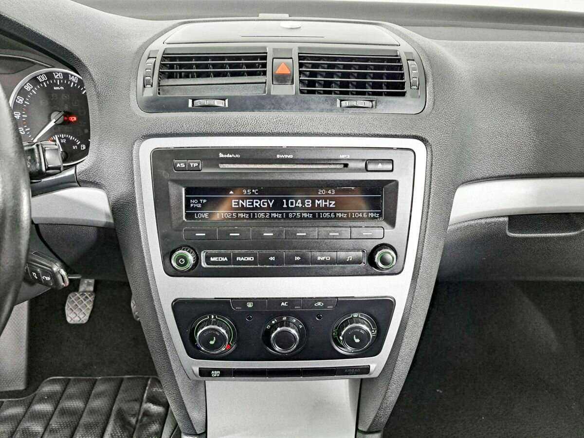 Купить Skoda Octavia с пробегом. Фото: #12
