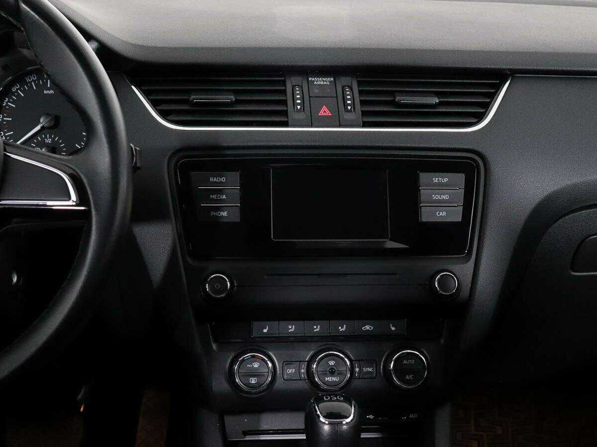 Купить Skoda Octavia с пробегом. Фото: #10
