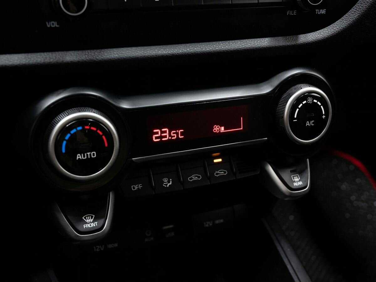 Купить Kia Rio с пробегом. Фото: #22