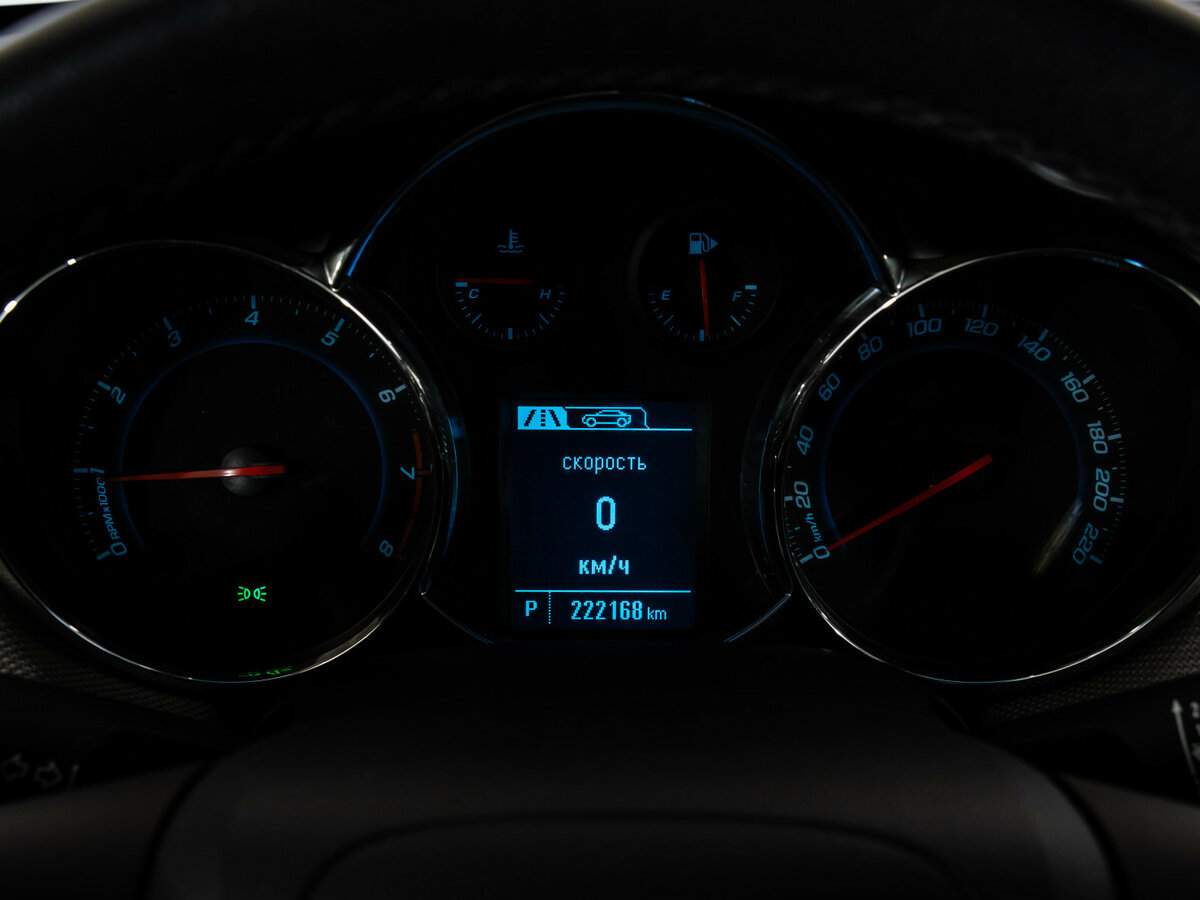 Купить Chevrolet Cruze с пробегом. Фото: #19