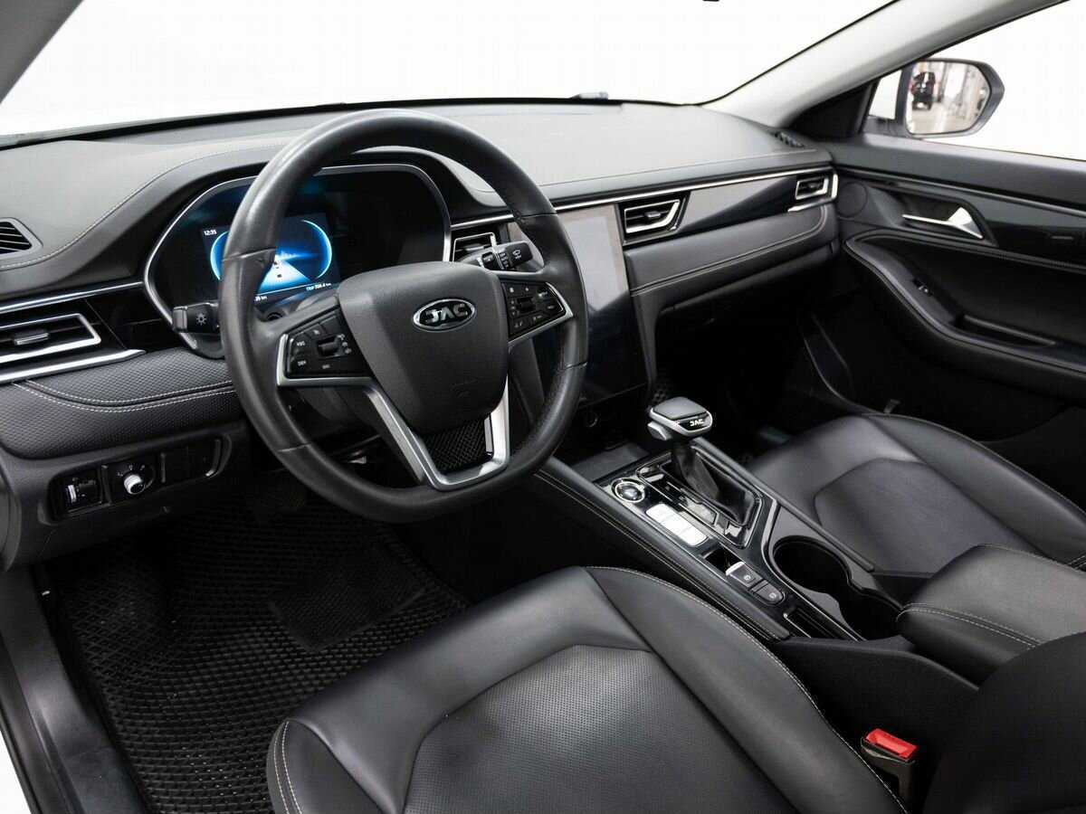 Купить JAC J7 с пробегом. Фото: #6