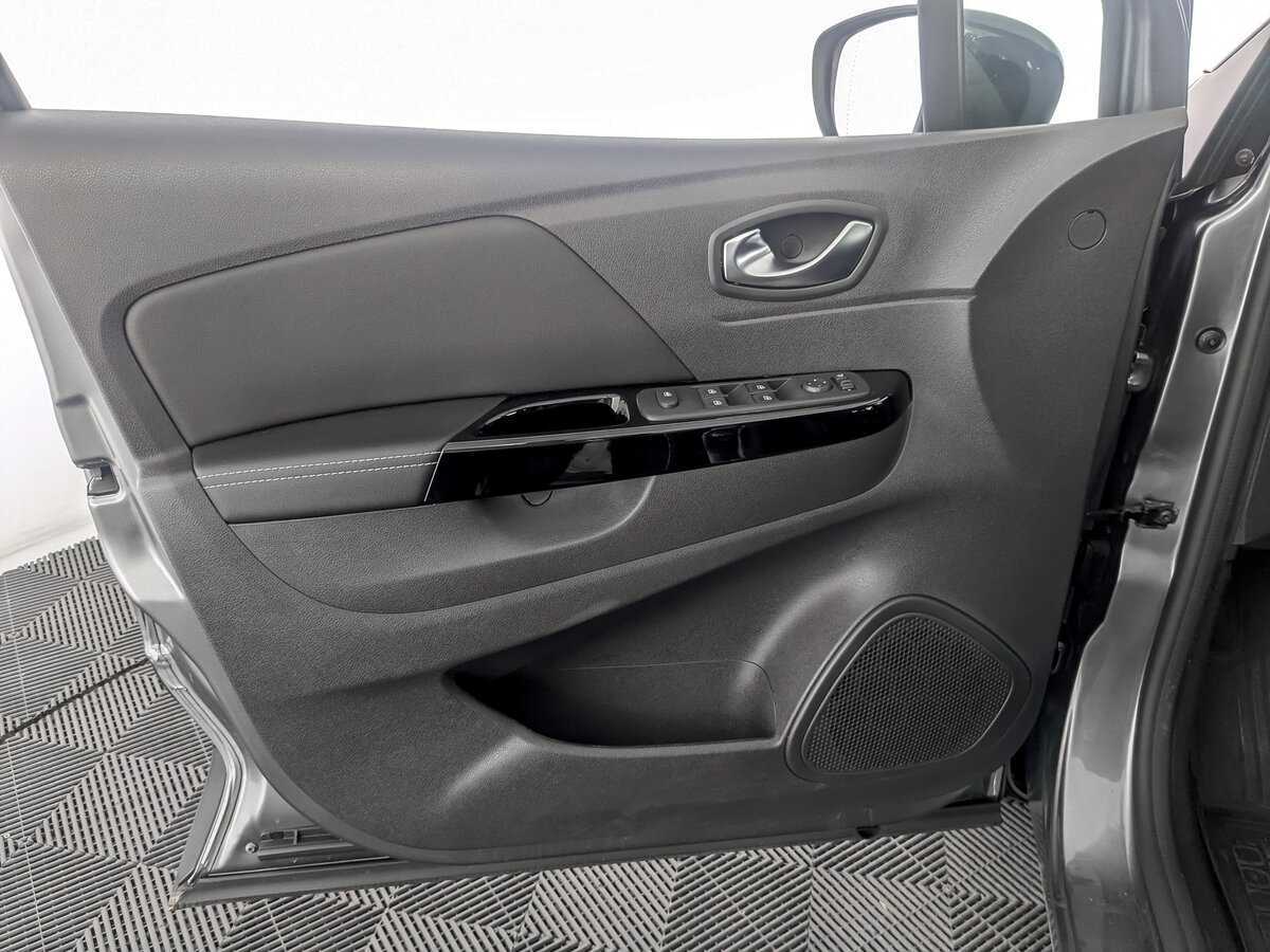 Купить Renault Kaptur с пробегом. Фото: #14