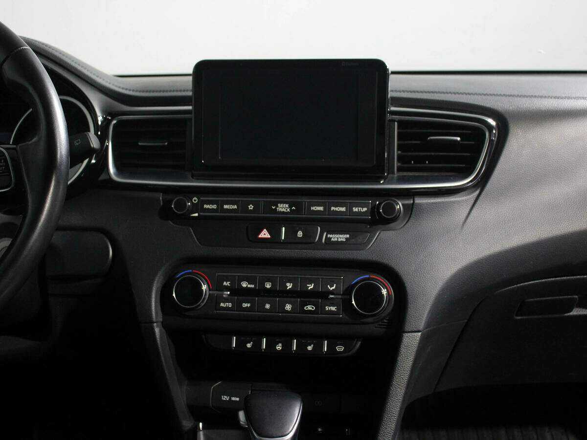 Купить Kia Ceed с пробегом. Фото: #10