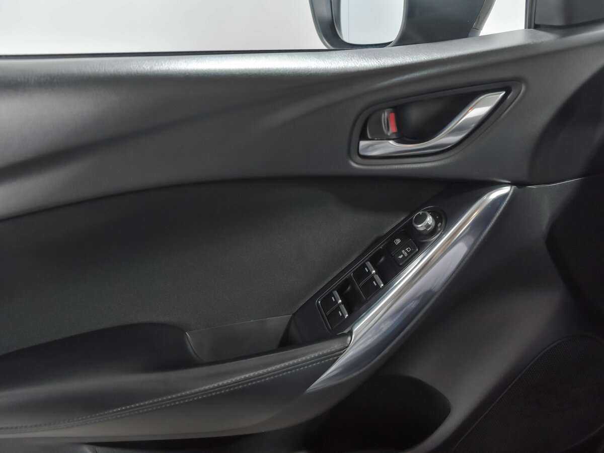 Купить Mazda 6 с пробегом. Фото: #13