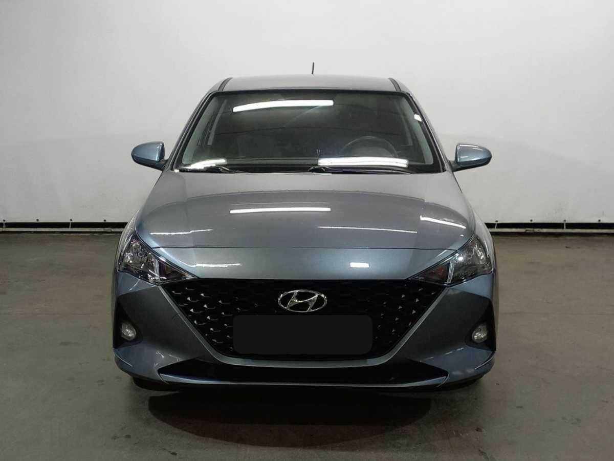 Купить Hyundai Solaris с пробегом. Фото: #1