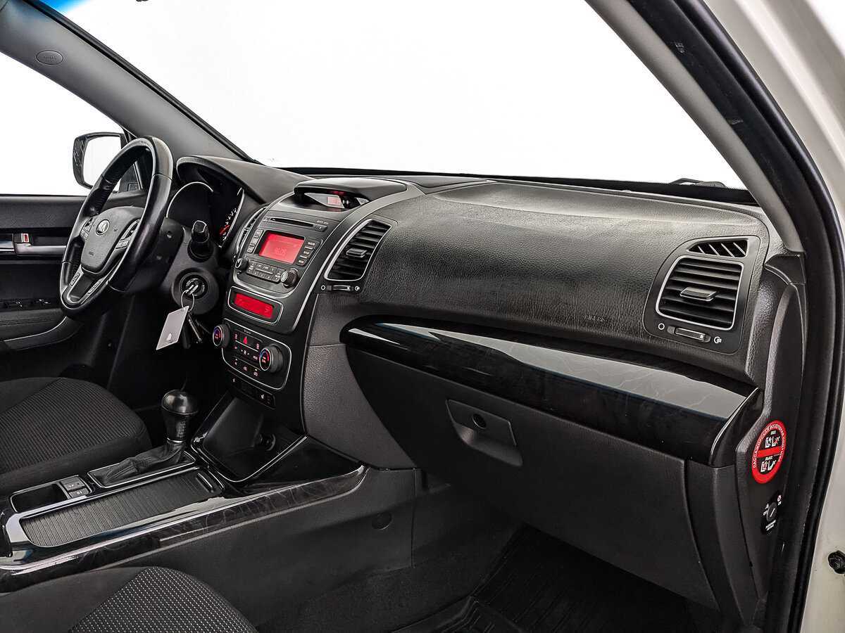Купить Kia Sorento с пробегом. Фото: #12