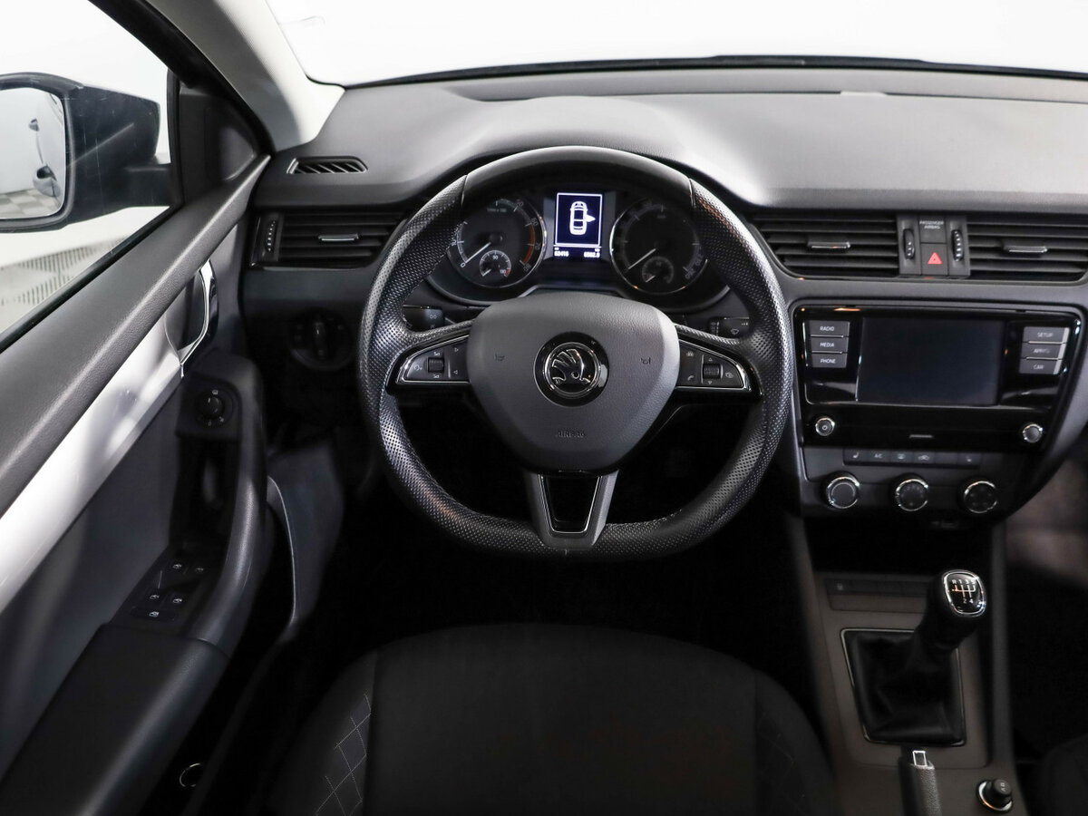 Купить Skoda Octavia с пробегом. Фото: #7