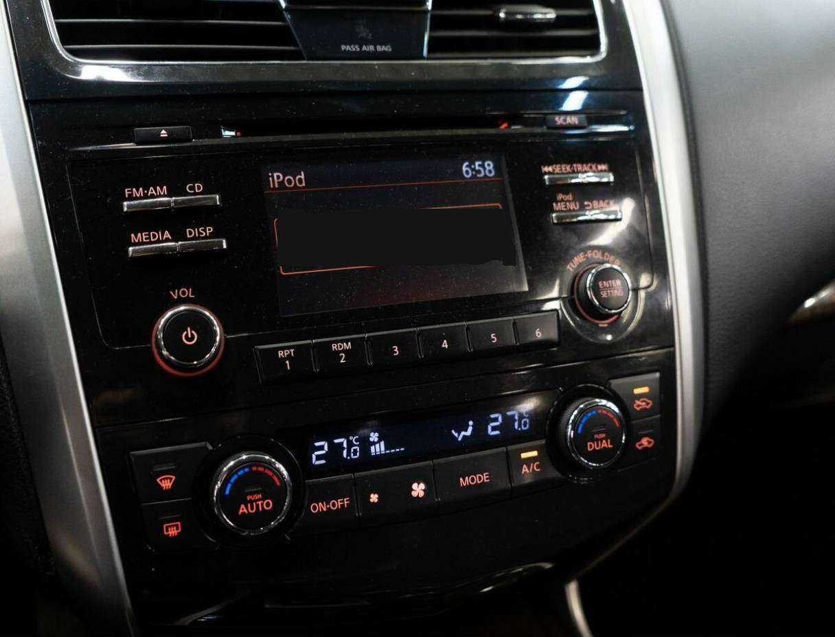 Купить Nissan Teana с пробегом. Фото: #9