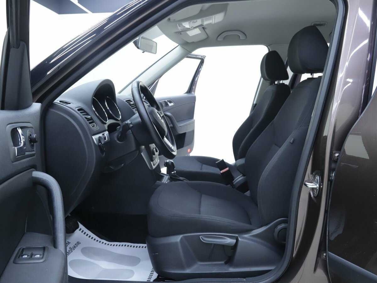 Купить Skoda Yeti с пробегом. Фото: #6