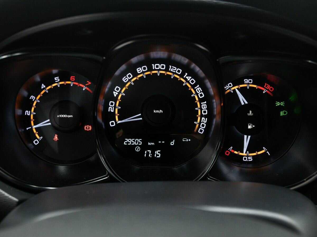 Купить Lada (ВАЗ) Vesta с пробегом. Фото: #16