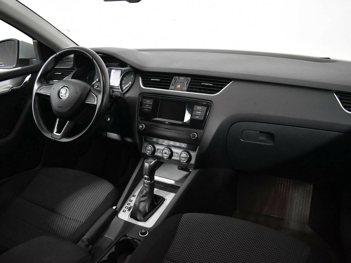 Купить Skoda Octavia с пробегом. Фото: #9