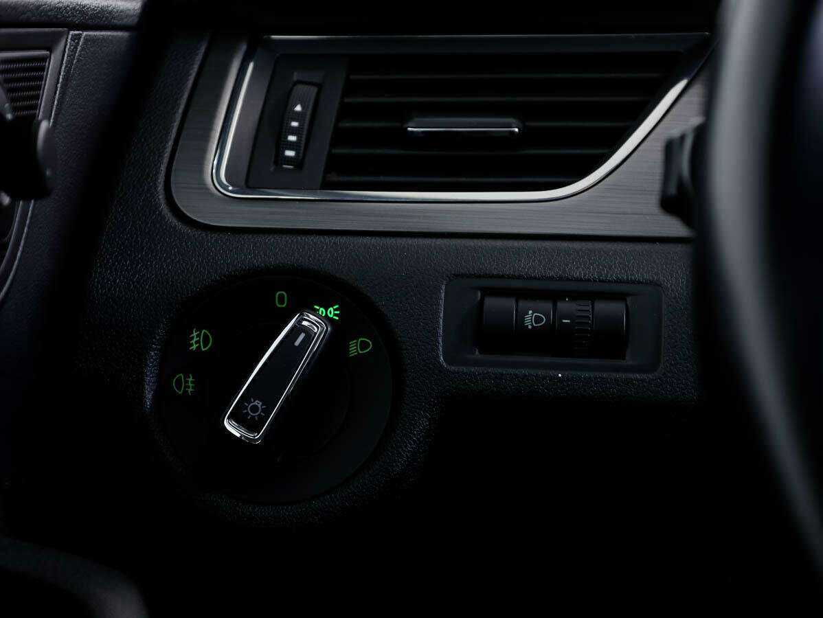 Купить Skoda Rapid с пробегом. Фото: #20