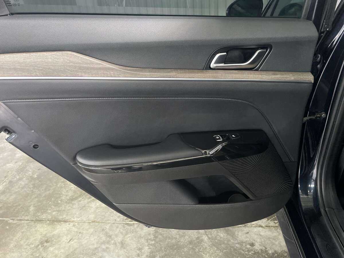 Купить Kia K5 с пробегом. Фото: #20