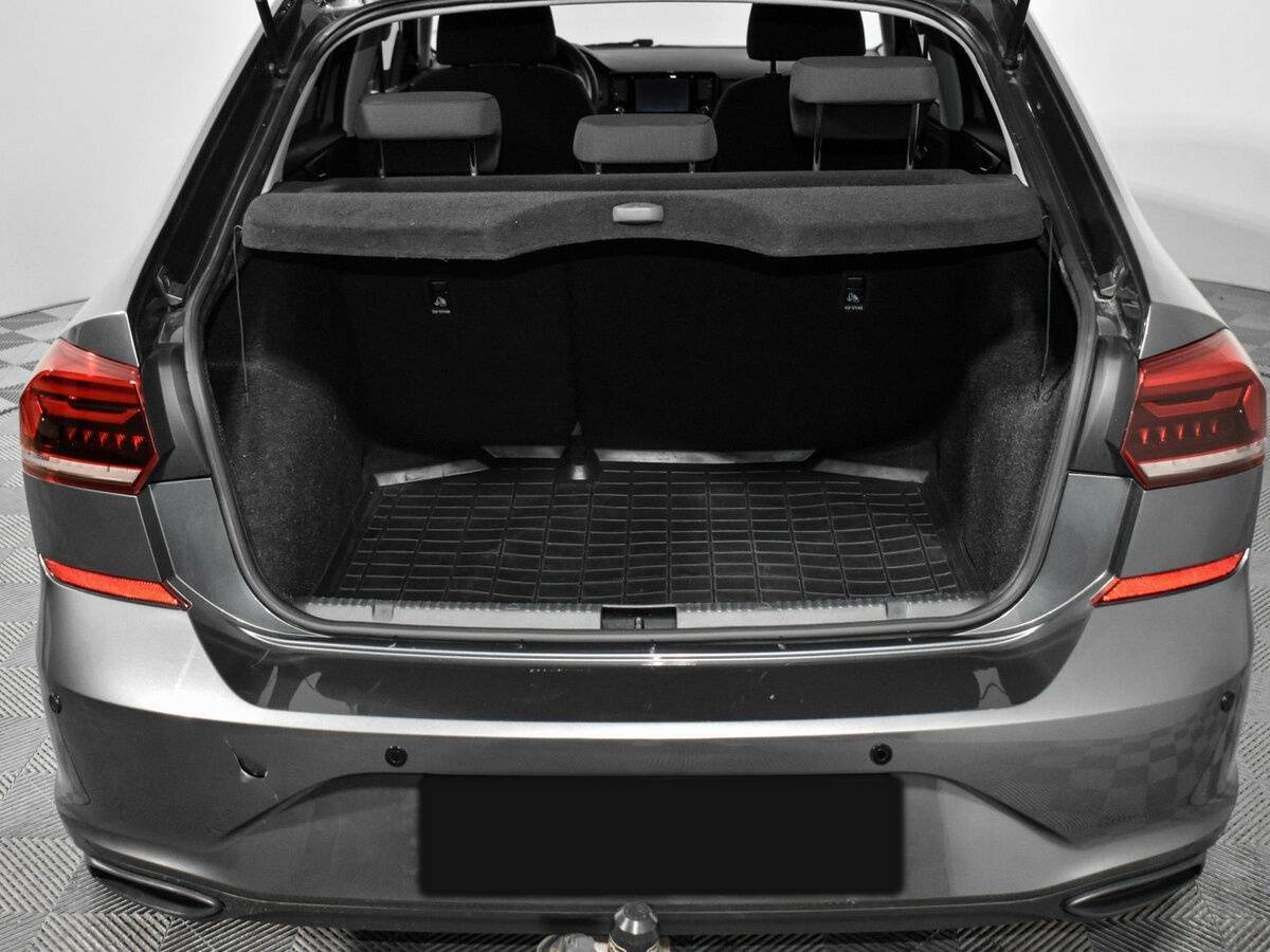 Купить Volkswagen Polo с пробегом. Фото: #19