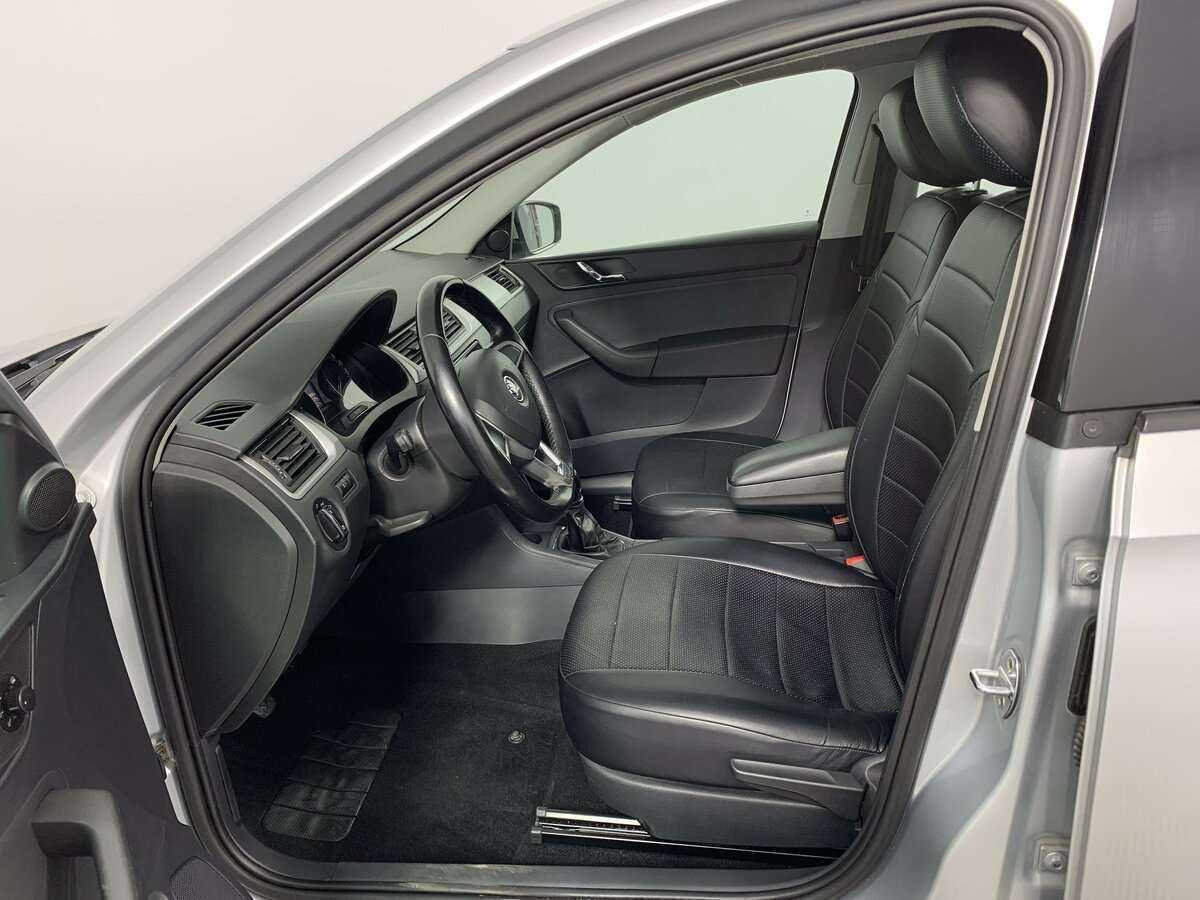 Купить Skoda Rapid с пробегом. Фото: #11