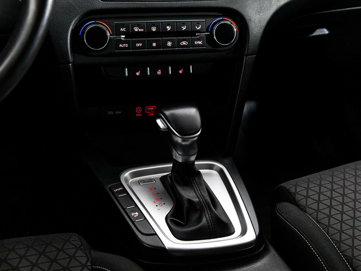 Купить Kia Ceed с пробегом. Фото: #9