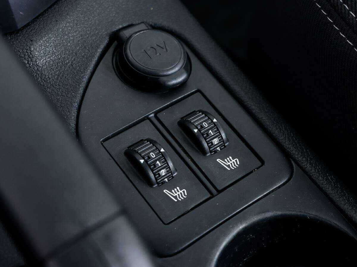 Купить Peugeot 408 с пробегом. Фото: #11