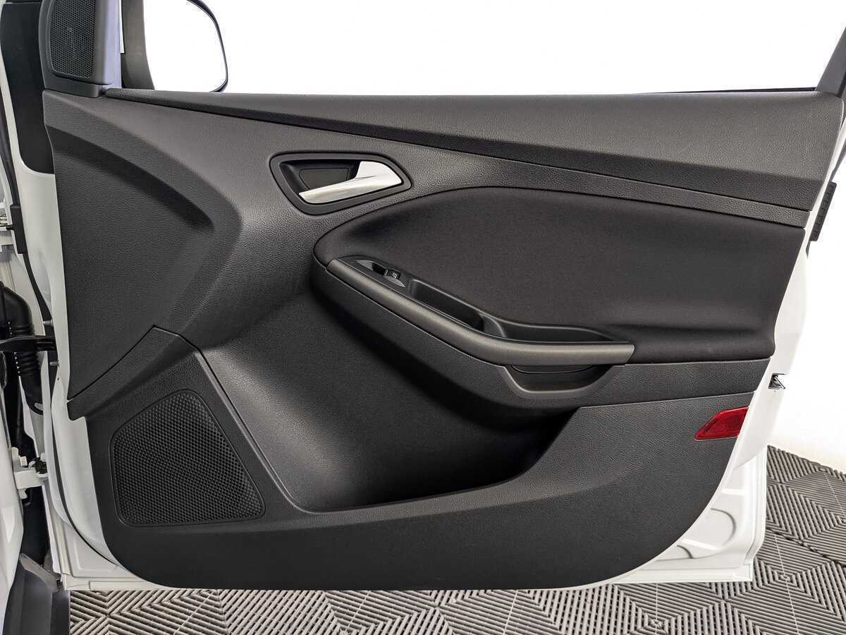 Купить Ford Focus с пробегом. Фото: #22