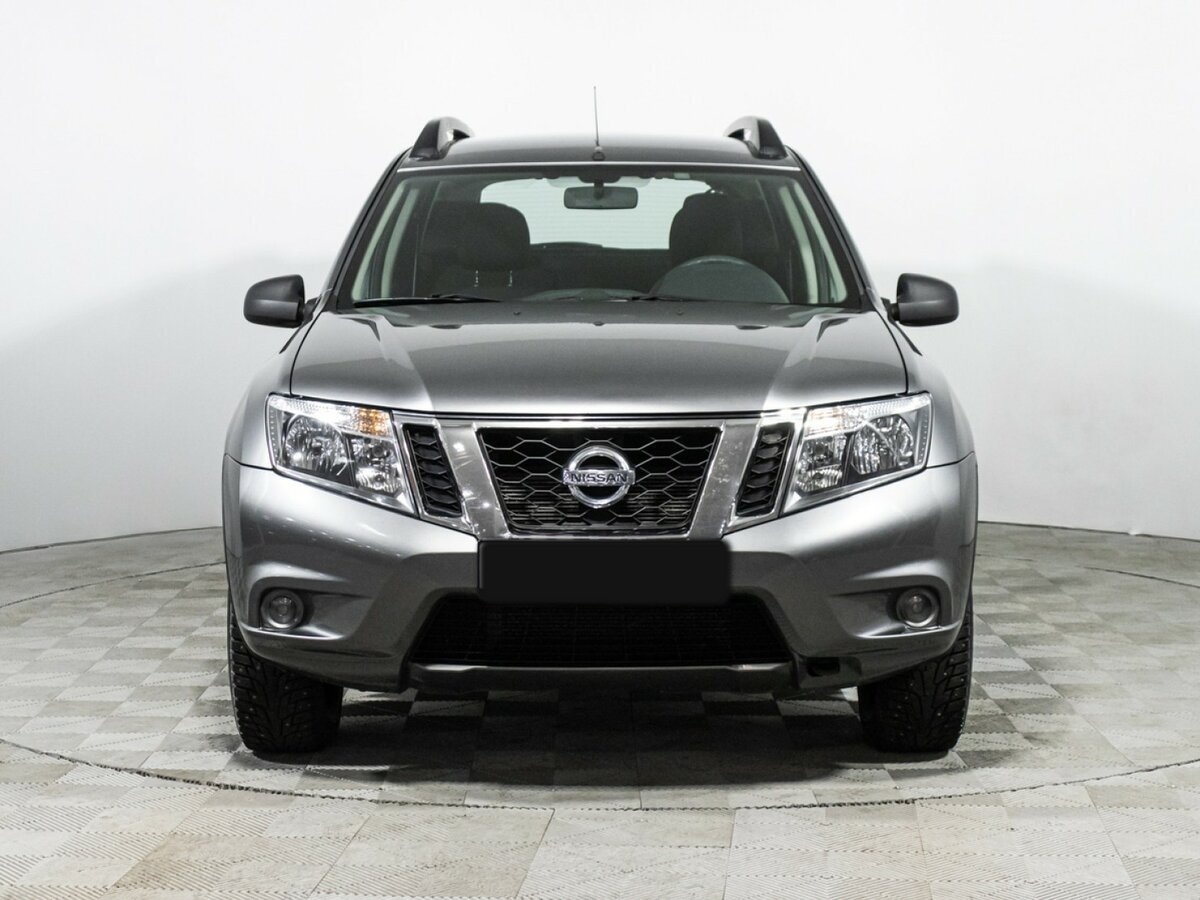 Купить Nissan Terrano с пробегом. Фото: #1