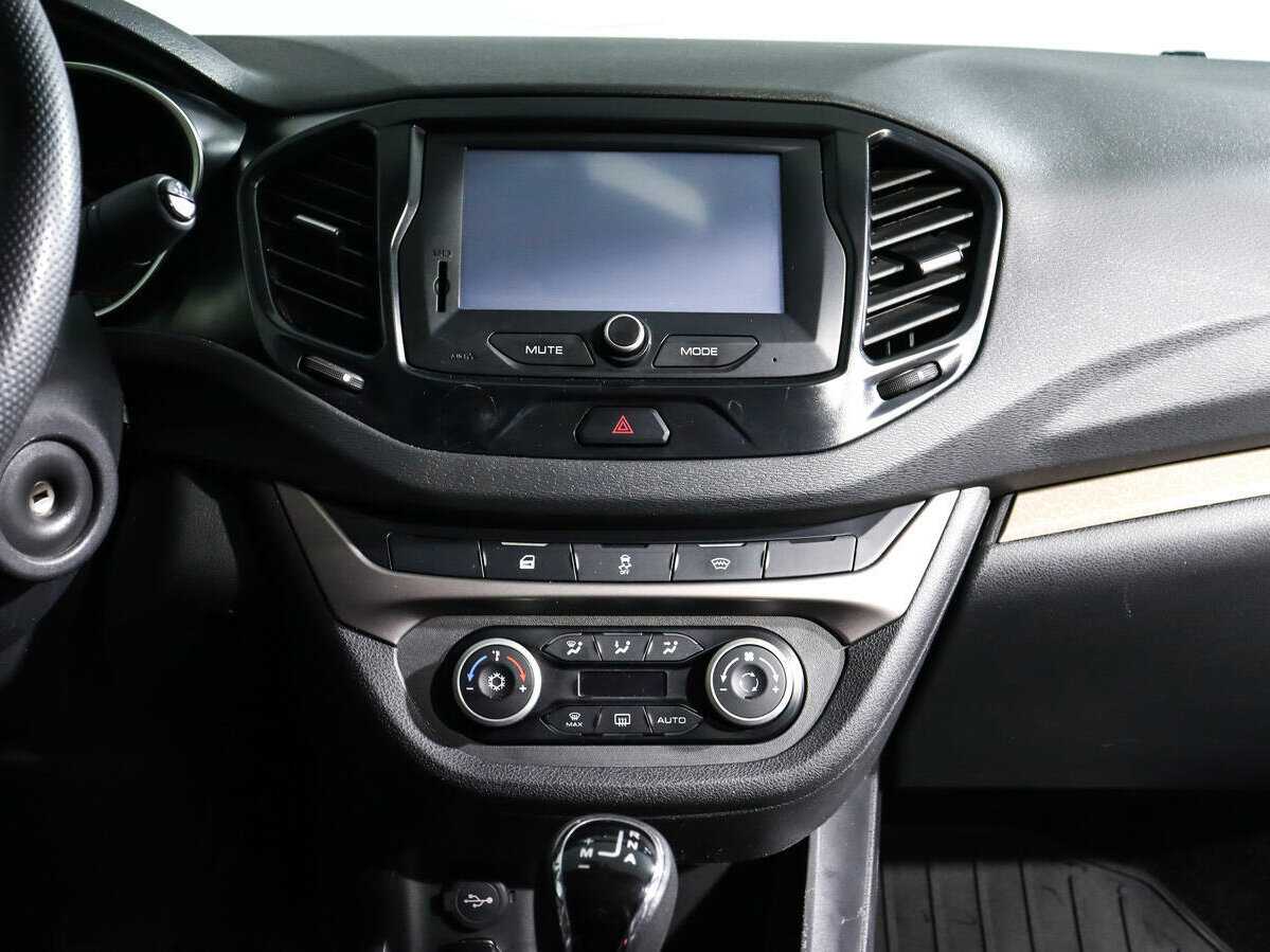 Купить Lada (ВАЗ) Vesta с пробегом. Фото: #10