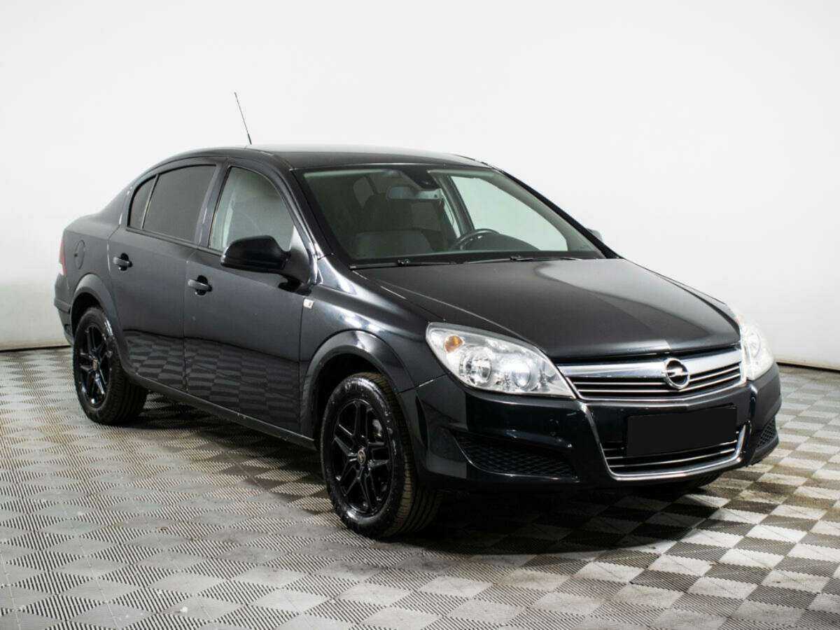 Купить Opel Astra с пробегом. Фото: #2