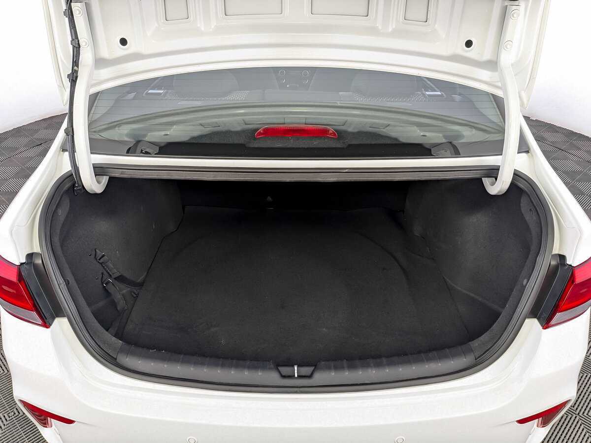 Купить Kia Rio с пробегом. Фото: #9