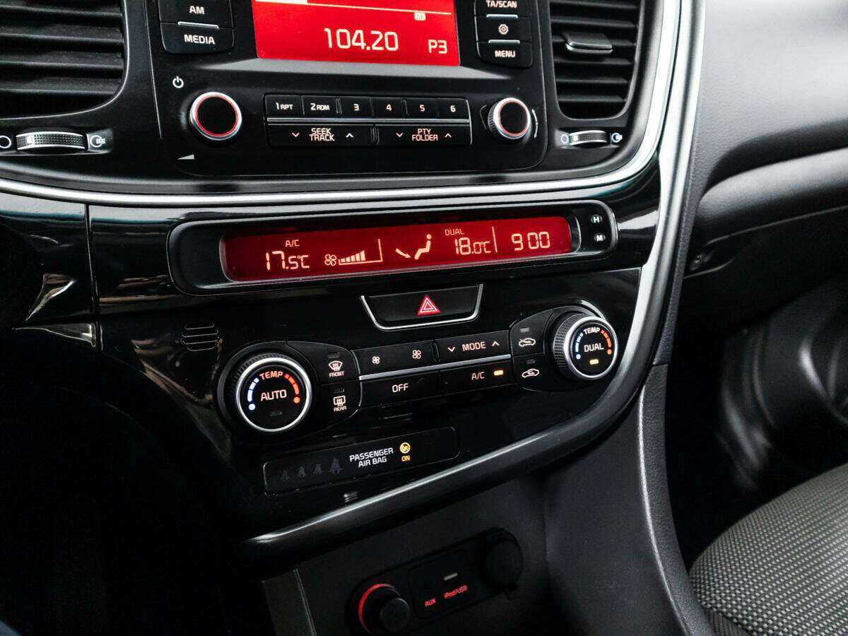 Купить Kia Optima с пробегом. Фото: #14