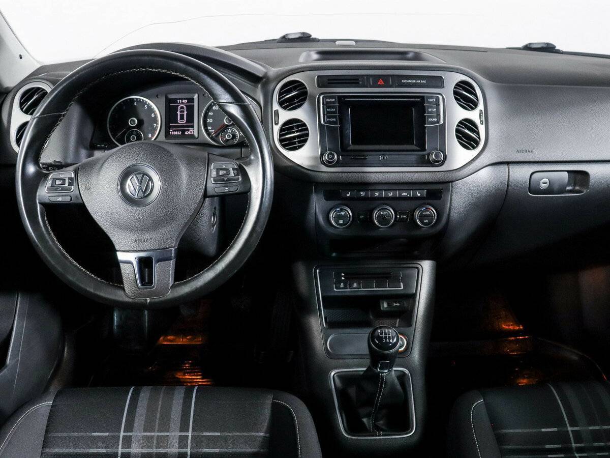 Купить Volkswagen Tiguan с пробегом. Фото: #8