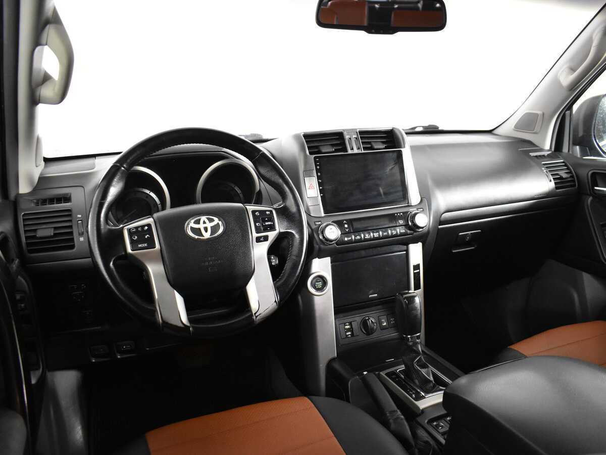 Купить Toyota Land Cruiser Prado с пробегом. Фото: #8