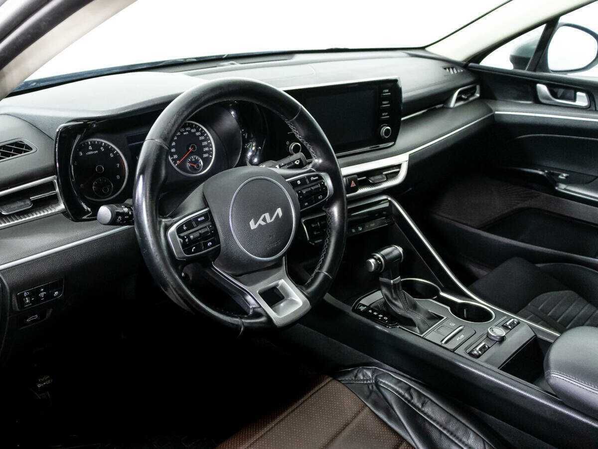 Купить Kia K5 с пробегом. Фото: #10
