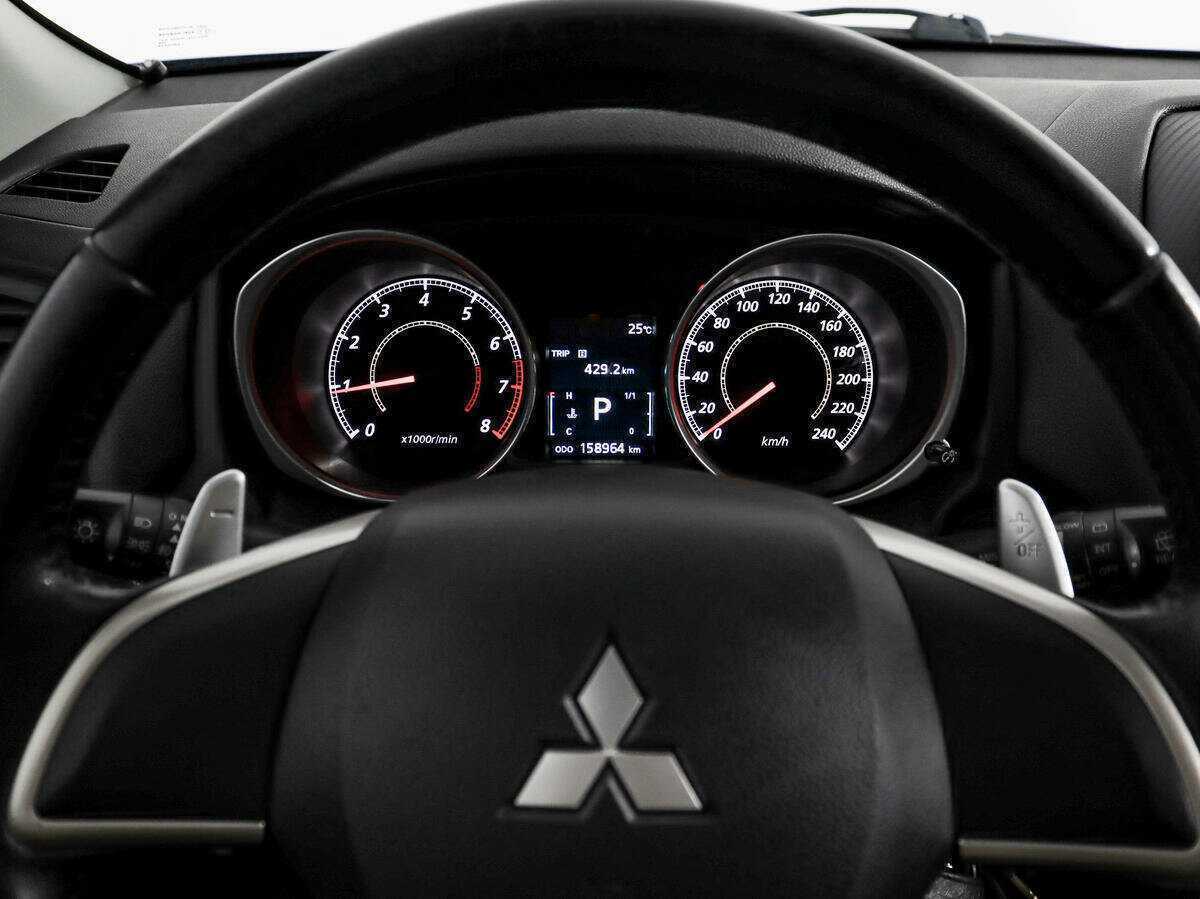 Купить Mitsubishi ASX с пробегом. Фото: #12
