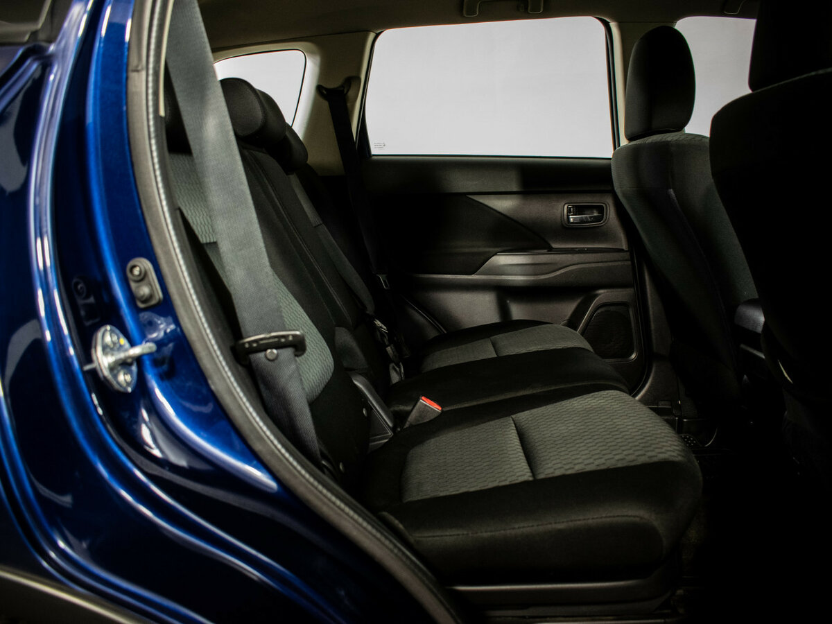 Купить Mitsubishi Outlander с пробегом. Фото: #8