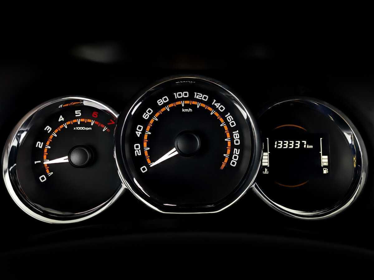 Купить Lada (ВАЗ) Largus с пробегом. Фото: #12