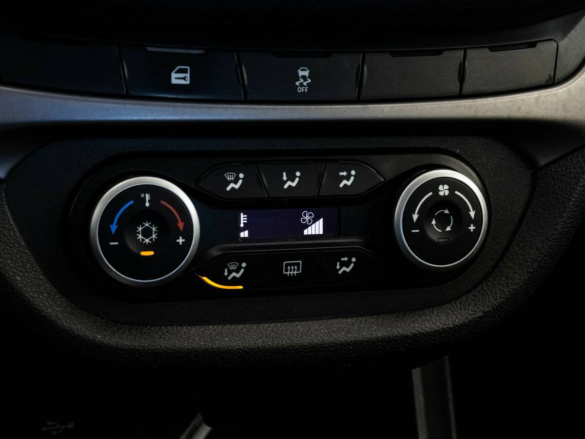 Купить Lada (ВАЗ) Vesta с пробегом. Фото: #18