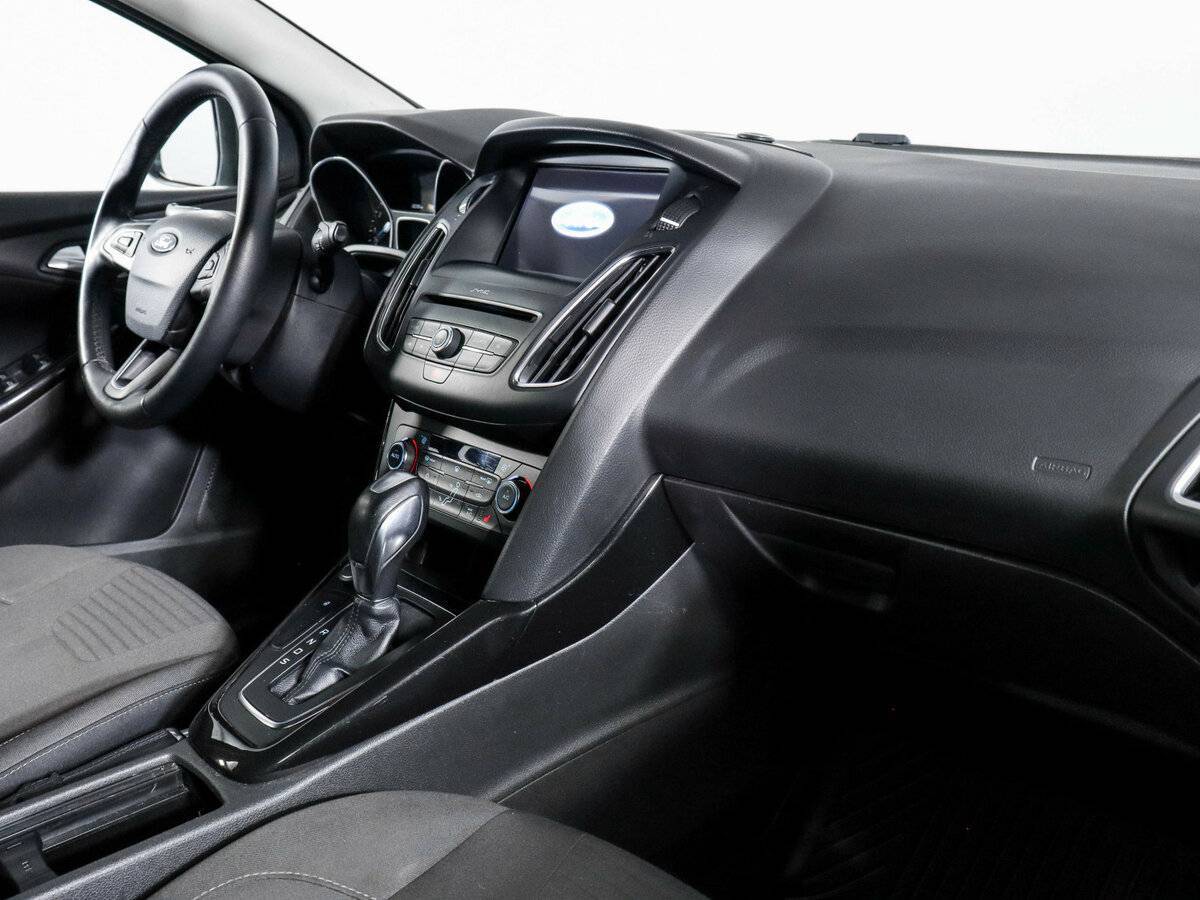 Купить Ford Focus с пробегом. Фото: #8