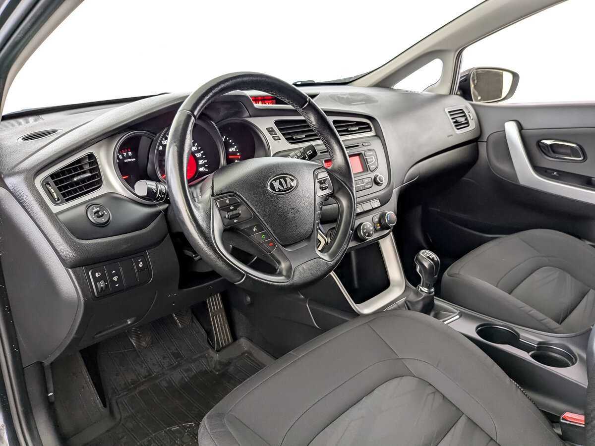 Купить Kia Ceed с пробегом. Фото: #15