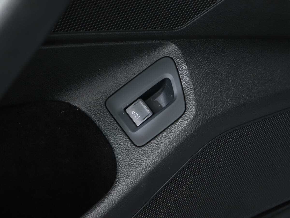 Купить Volkswagen Passat с пробегом. Фото: #16