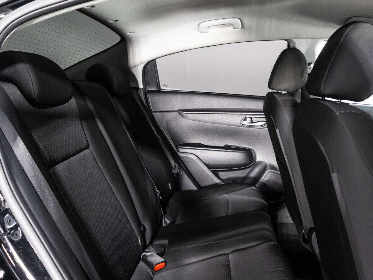 Купить Kia Rio с пробегом. Фото: #17