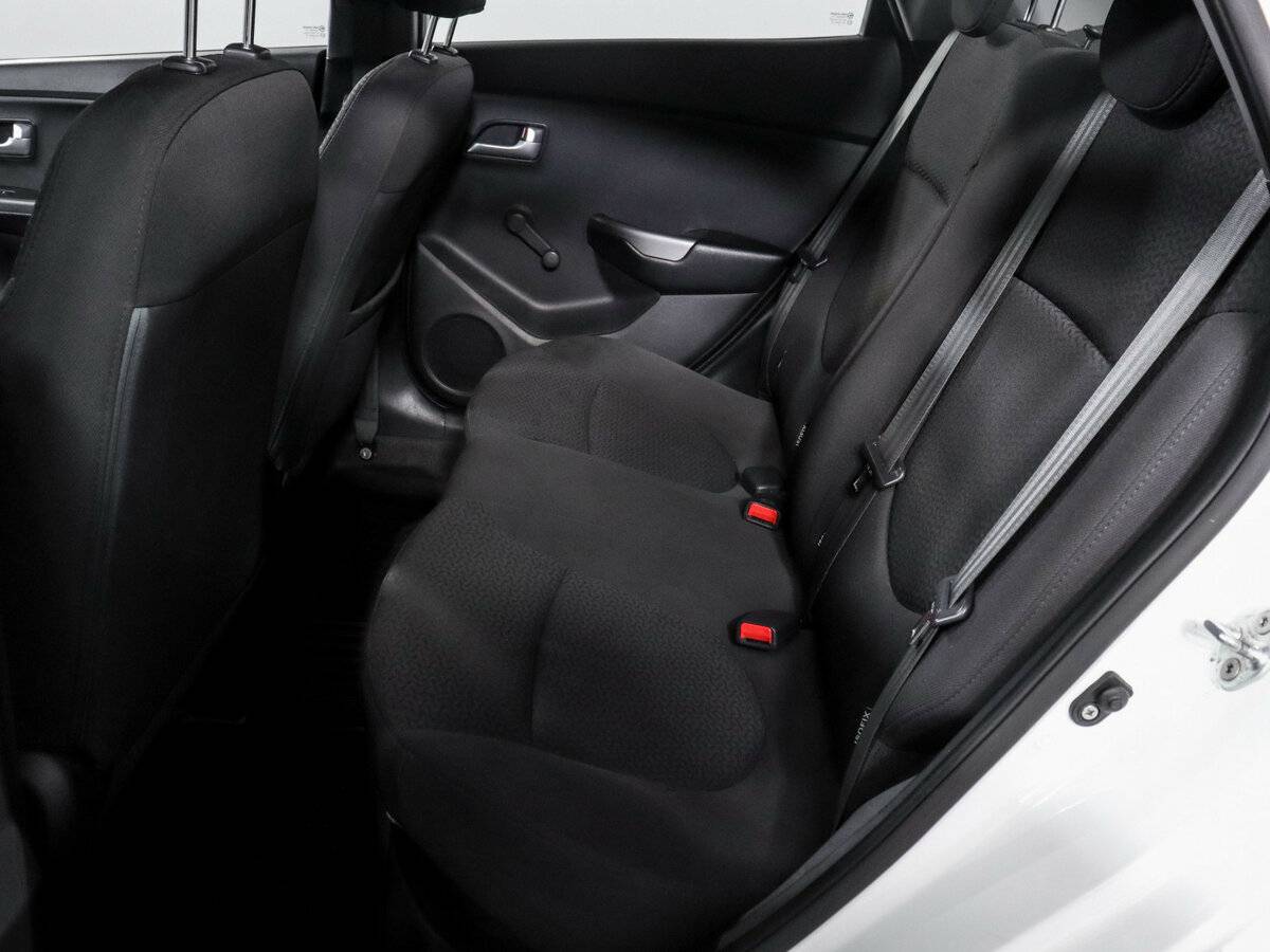 Купить Kia Rio с пробегом. Фото: #7