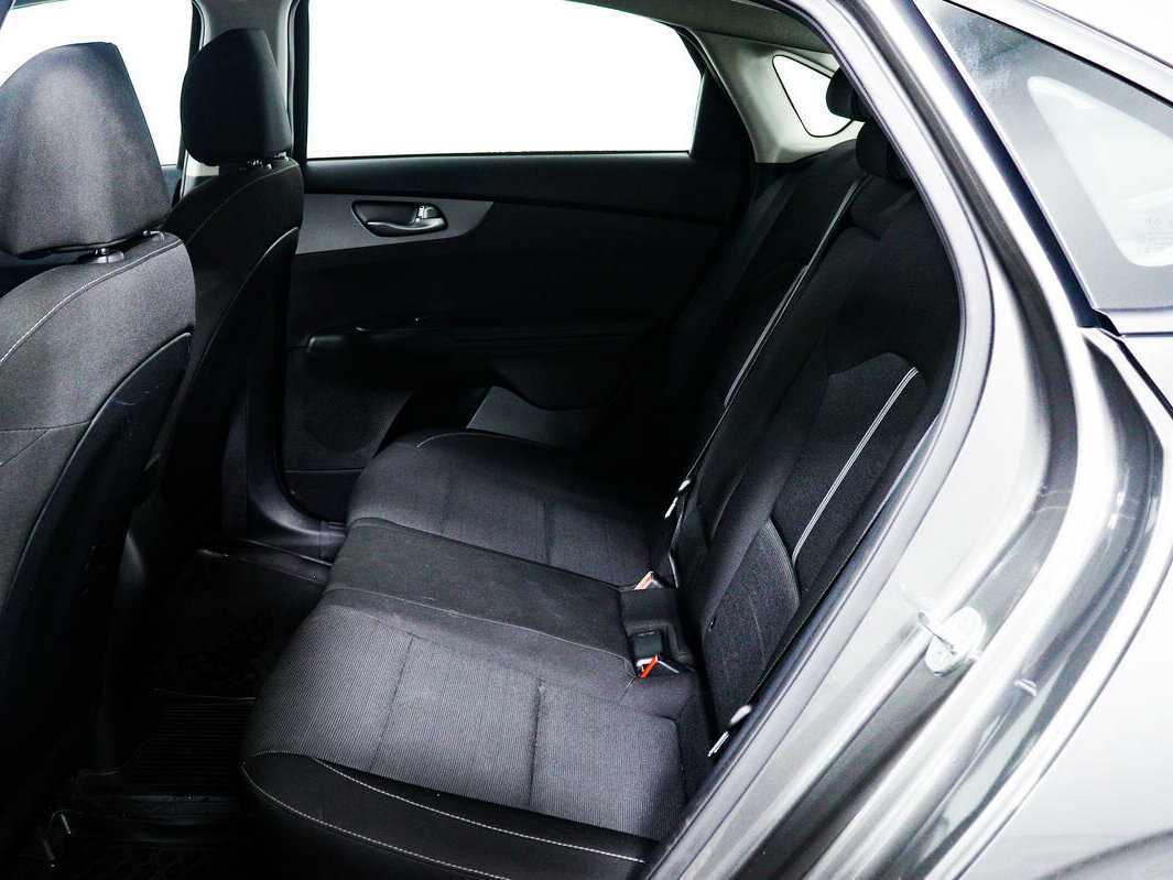 Купить Kia Cerato с пробегом. Фото: #11