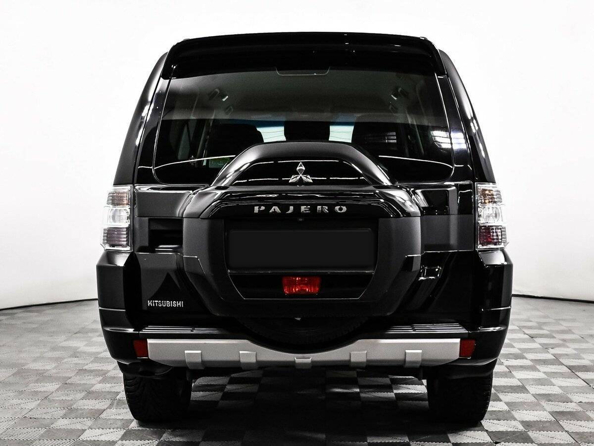 Купить Mitsubishi Pajero с пробегом. Фото: #5