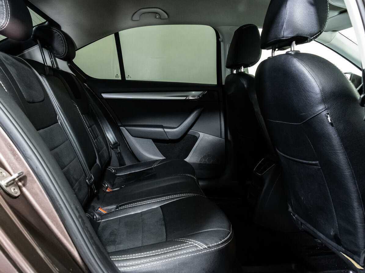 Купить Skoda Octavia с пробегом. Фото: #13