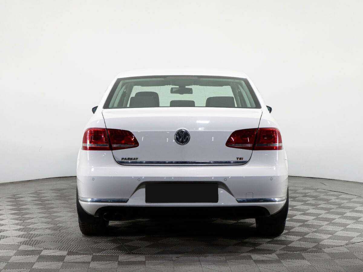 Купить Volkswagen Passat с пробегом. Фото: #5