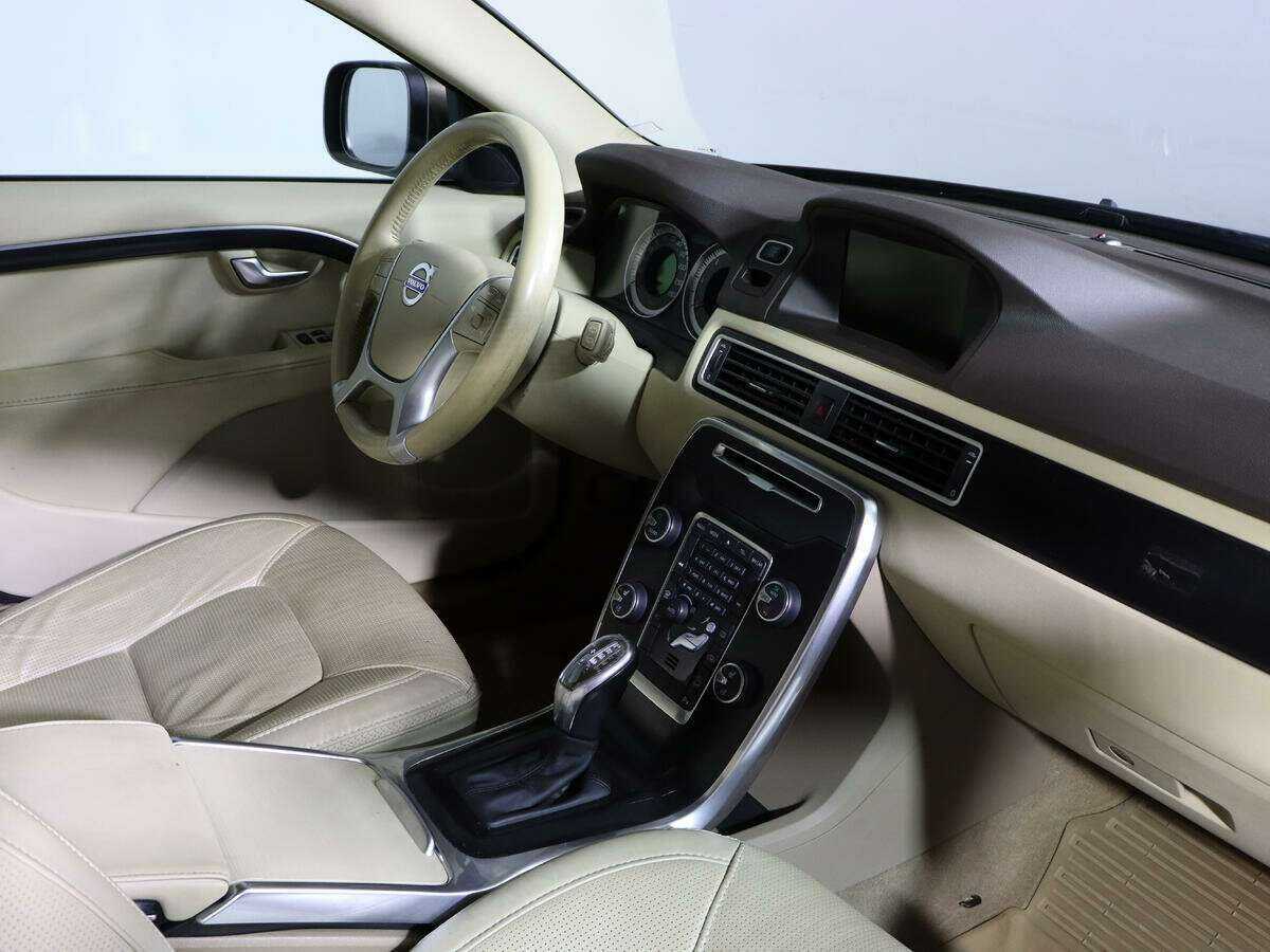 Купить Volvo XC70 с пробегом. Фото: #5