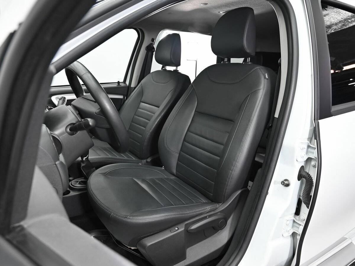 Купить Nissan Terrano с пробегом. Фото: #5