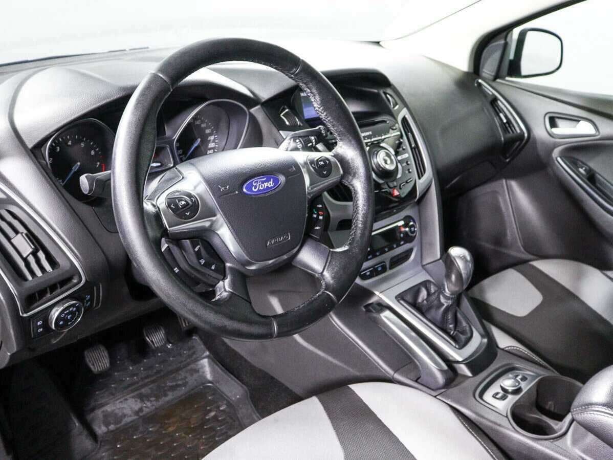 Купить Ford Focus с пробегом. Фото: #11