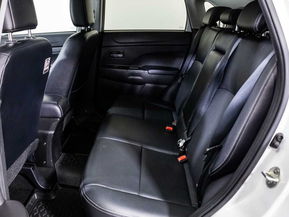 Купить Mitsubishi ASX с пробегом. Фото: #9