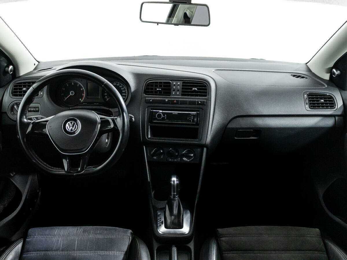 Купить Volkswagen Polo с пробегом. Фото: #12