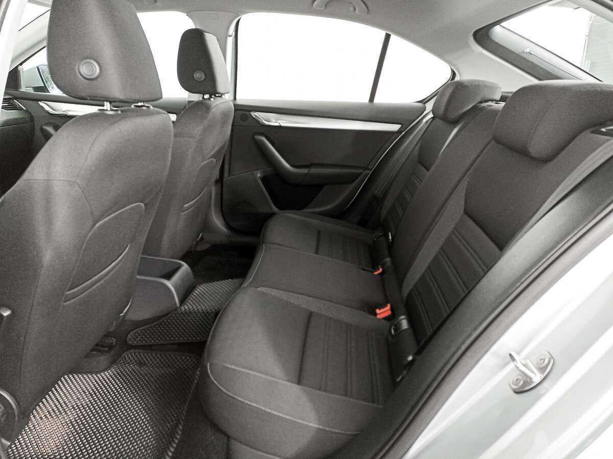 Купить Skoda Octavia с пробегом. Фото: #7