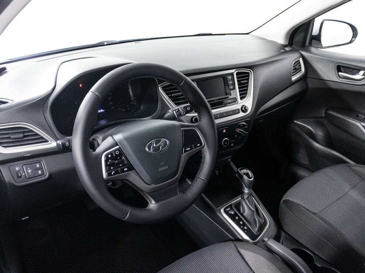 Купить Hyundai Solaris с пробегом. Фото: #10